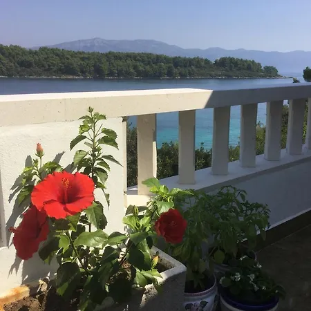 Seafront Garden Apartments Lumbarda Apartment