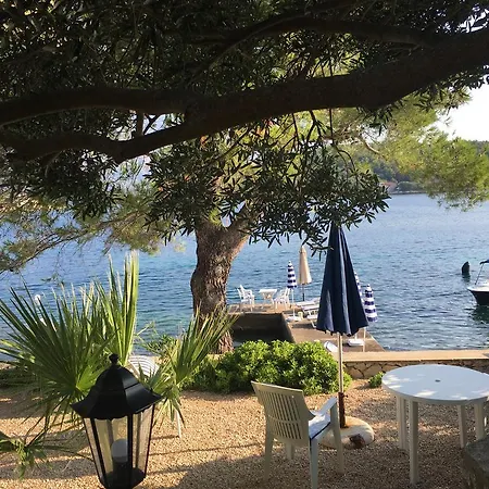 Seafront Garden * Lumbarda