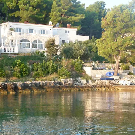 Seafront Garden Apartments Lumbarda Lumbarda